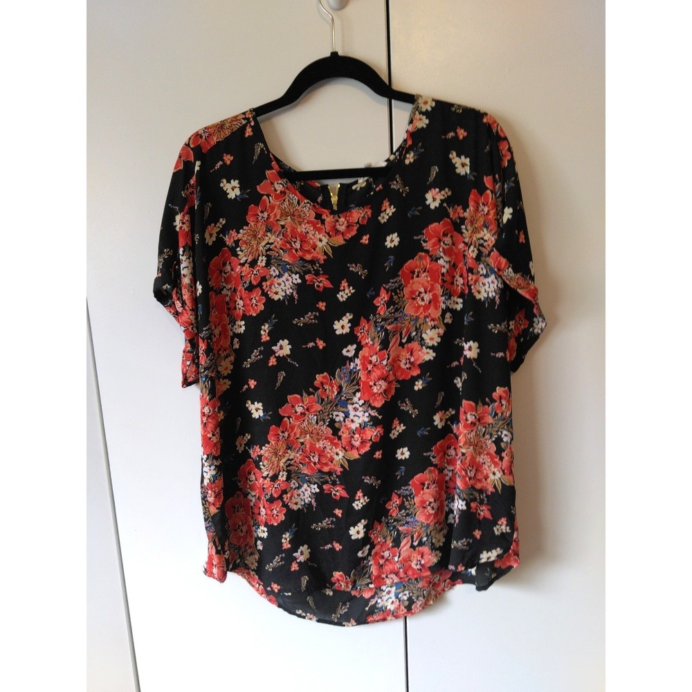 Womens Floral Top Size XXL Lightweight Romantic Feminine Cottage Elegant Office